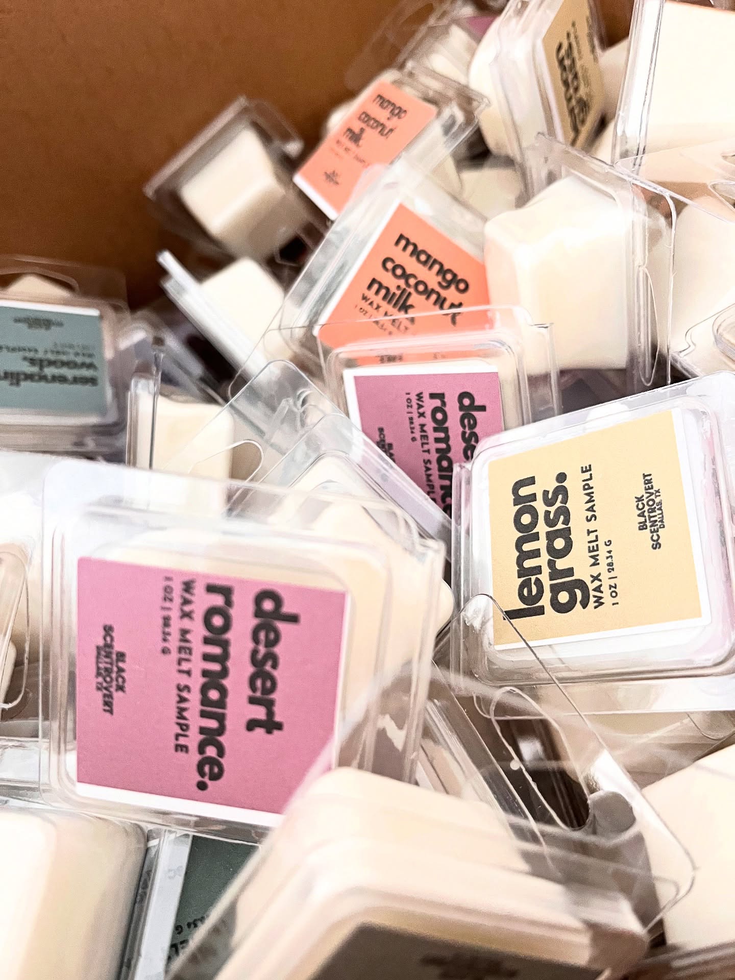 1 oz Wax Melt Samples – The Blvck Scentrovert